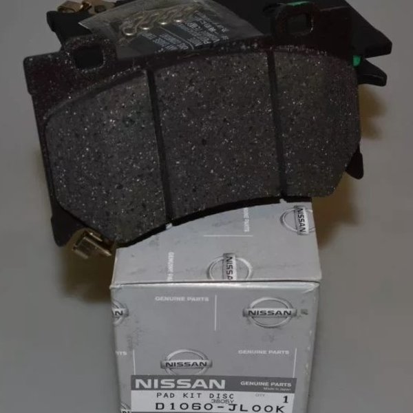 Колодки тормозные передние Nissan FX35/37/50 S51 D1060-JL00K (GDB3505) оригинал