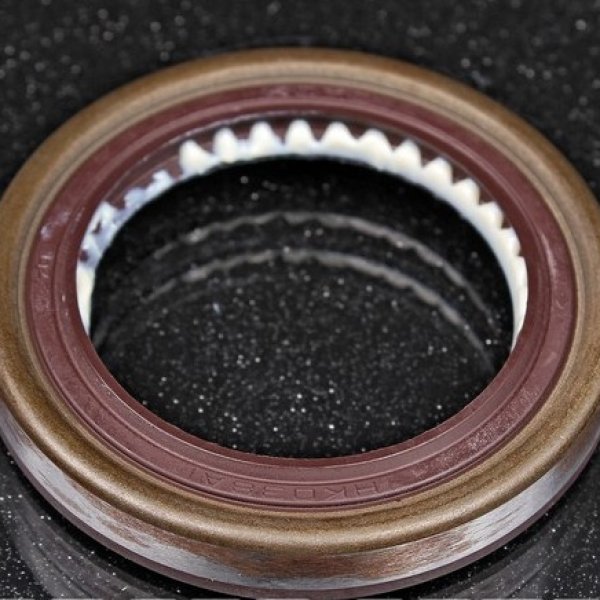 Сальник 38/55/7,7 АКПП первичного вала Toyota 90311-38064 оригинал