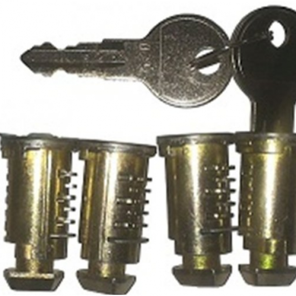 Набор личинок с ключами багажной системы LUX (4 шт.)
