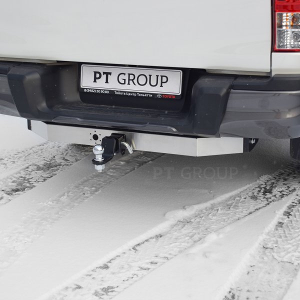Фаркоп Toyota Hilux 2015-2021 с нерж накладкой PT Group тип E