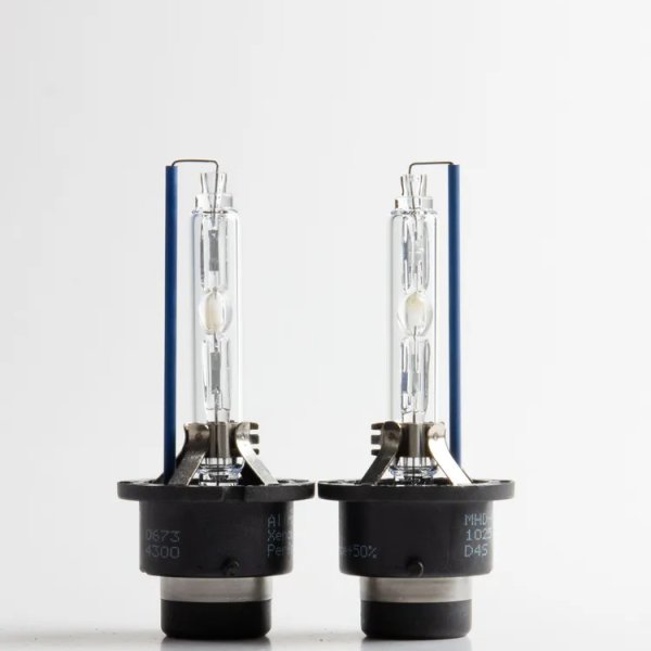 Автолампа ксеноновая D4S Lumen Xenon Performance + 50% 42V-35W (P32d-5) 4300К (компл 2шт.)