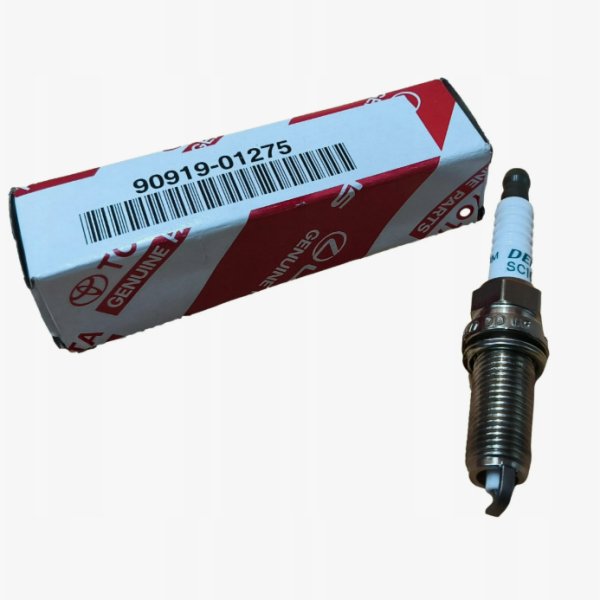 Свеча зажигания Оригинал Toyota 90048-51220 (SILKAR 7G-8G 92196 NGK)